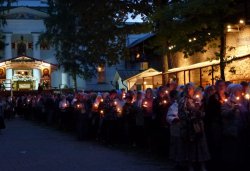 Паломничество в Свято-Успенский Псково-Печерский монастырь 29 августа 2011 года на всенощное бдение - Иерусалимский Чин Погребения Божией Матери