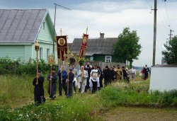 Крестный ход с иконой Спаса Елеазаровского на Талабские острова 12 июля 2012 года