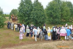 Крестный ход с иконой Спаса Елеазаровского на Талабские острова 12 июля 2012 года