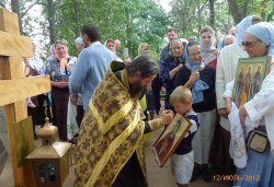Крестный ход с иконой Спаса Елеазаровского на Талабские острова 12 июля 2012 года