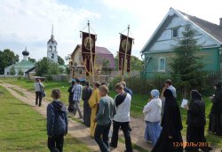 Крестный ход с иконой Спаса Елеазаровского на Талабские острова 12 июля 2012 года