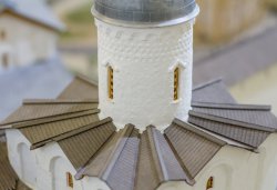 Большой макет Псковского кремля, 24-х скатное покрытие храма св. Власия, фото 2013 года