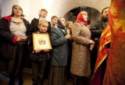 Крестный ход вокруг Пскова 26 апреля 2012 года. Фоторепортаж Андрея Кокшарова