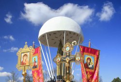 Крестный ход вокруг Пскова 26 апреля 2012 года. Фоторепортаж Андрея Кокшарова