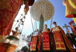 Крестный ход вокруг Пскова 26 апреля 2012 года. Фоторепортаж Андрея Кокшарова