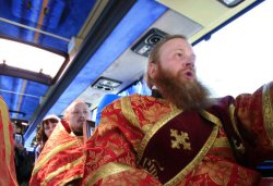 Крестный ход вокруг Пскова 26 апреля 2012 года. Фоторепортаж Андрея Кокшарова