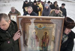 Крестный ход вокруг Пскова 13 февраля 2012 года. Фоторепортаж Андрея Кокшарова