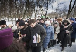 Крестный ход вокруг Пскова 14 марта 2012 года. Фоторепортаж Андрея Кокшарова