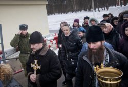 Крестный ход вокруг Пскова 14 марта 2012 года. Фоторепортаж Андрея Кокшарова