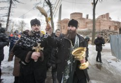 Крестный ход вокруг Пскова 14 марта 2012 года. Фоторепортаж Андрея Кокшарова