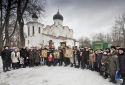 Крестный ход вокруг Пскова 14 марта 2012 года