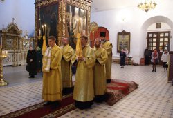6 сентября 2014 года Митрополит Георгий преподнес Свято-Троицкому кафедральному собору образ преподобного Серафима Саровского с частицей его мощей