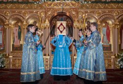 Принесение ковчега с Поясом Пресвятой Богородицы в Россию 21 октября 2011 года